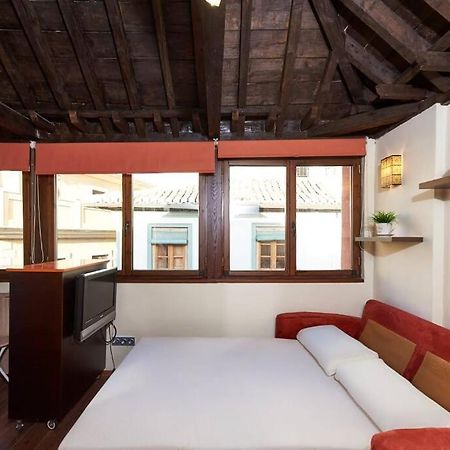 Lindo Estudio Con Terraza San Matias Granada Exterior photo